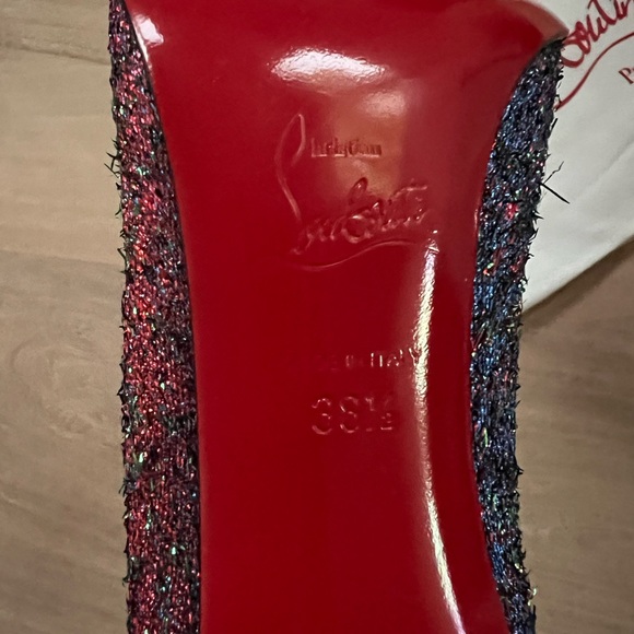 CHRISTIAN LOUBOUTIN Hot Chick 100 Lurex® pumps, Size 38.5 - Picture 11 of 13